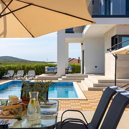 Appartement Lakeside Elegance 5 Bdr