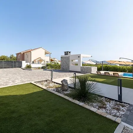 Lakeside Elegance 5 Bdr Appartement Balatonberény